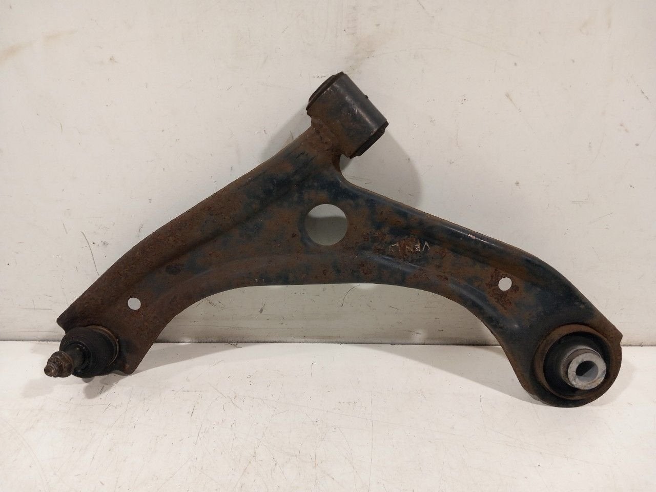 Draagarm links voor Suzuki Ignis, Onderdelen@venauto.nl, Van der Ven Autorecycling B.V., Gebruikt, Ettenseweg 76, 4706 PB Roosendaal, The Netherlands