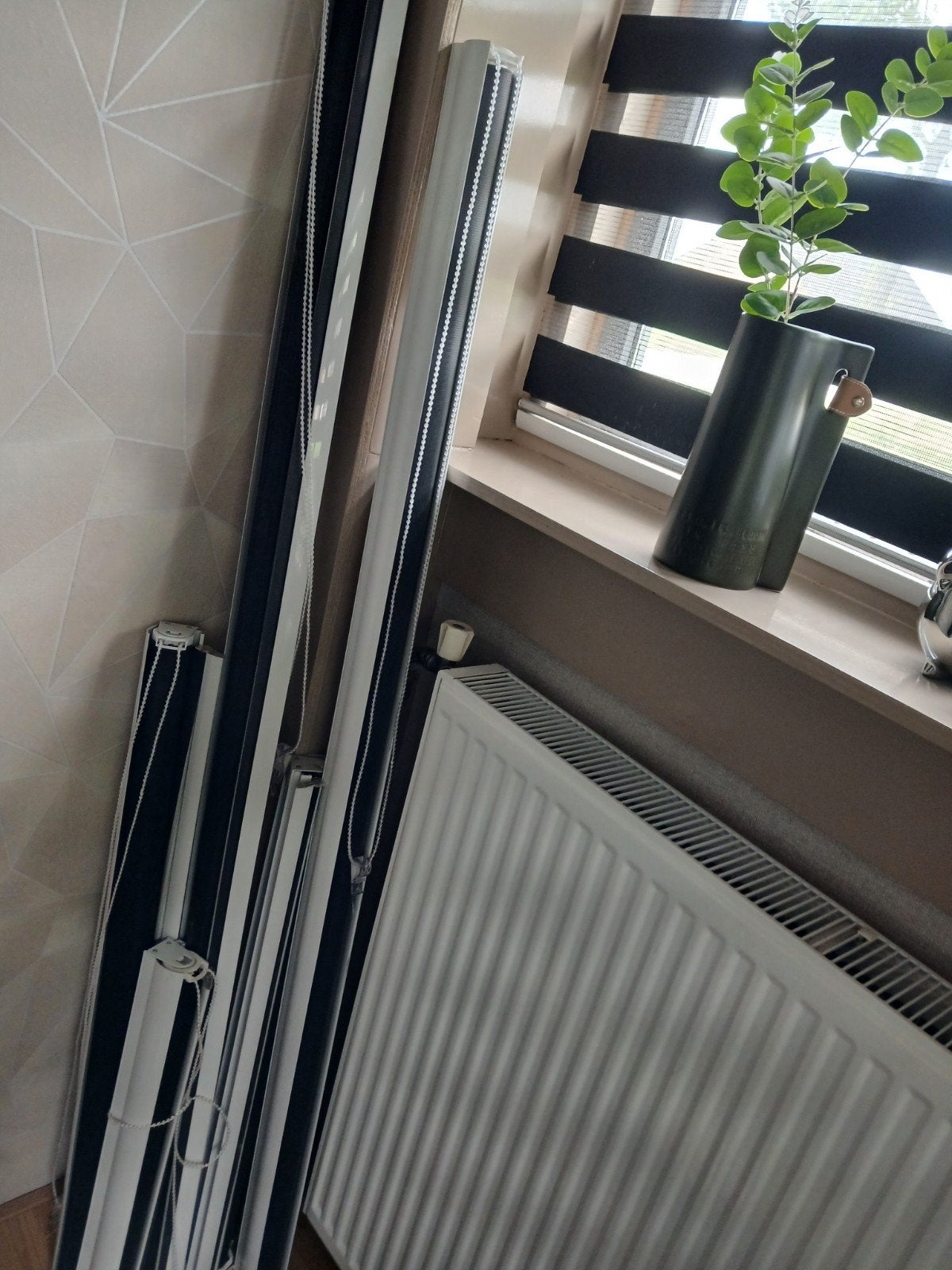 Duo rolgordijnen zwart-wit, Huis en Inrichting, Stoffering | Gordijnen en Lamellen, Ophalen, Duo rolgordijn, Zwart, Lichtdoorlatend