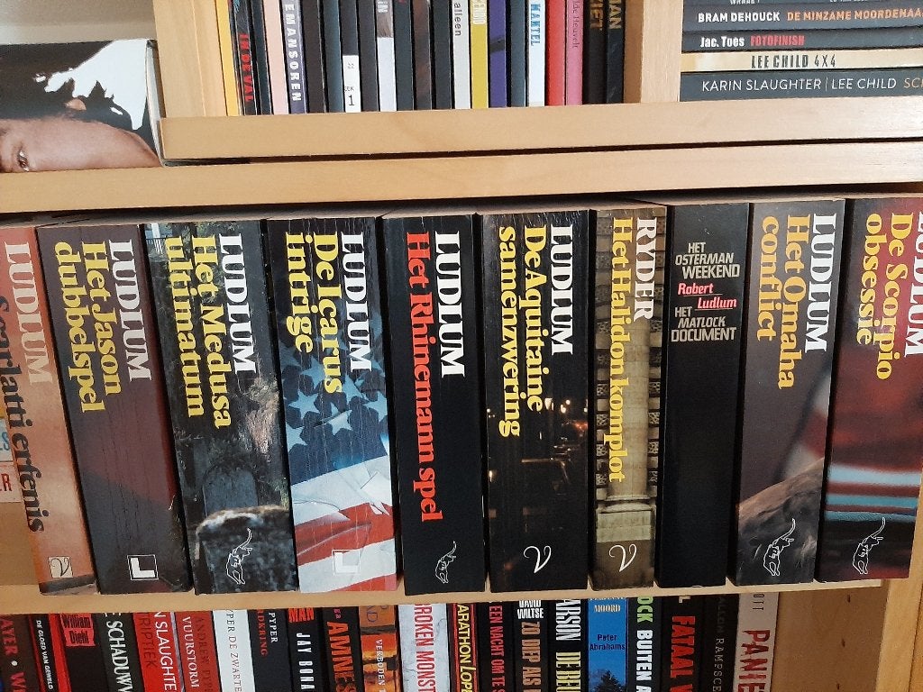 Elf boeken van Robert Ludlum., Gelezen, Ophalen of Verzenden, Robert Ludlum, Amerika