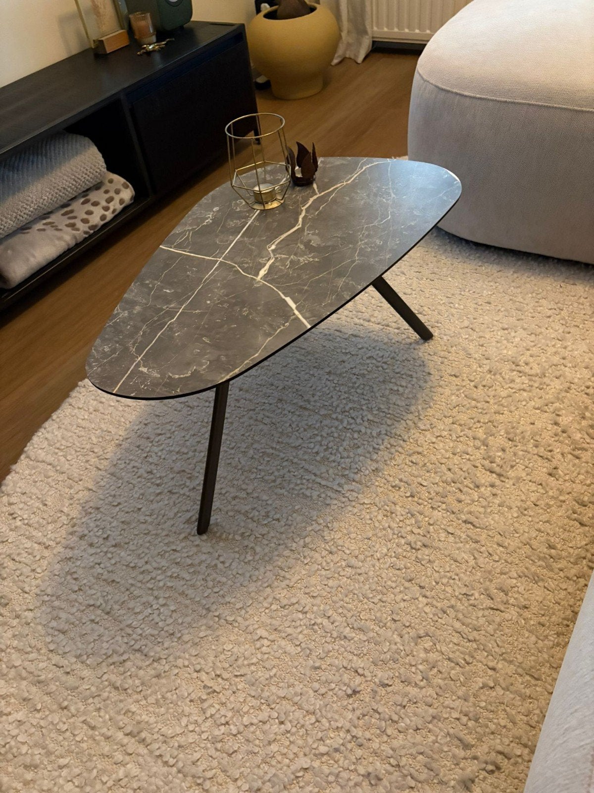 Xooon salontafel Minto Onyx licht grijs marmer (75x45x38cm), Huis en Inrichting, Tafels | Salontafels, Overige materialen, Minder dan 50 cm