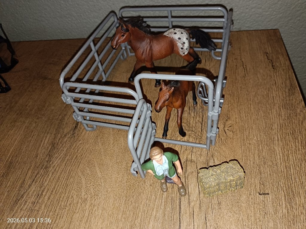 Paarden set met verzorgster, Ophalen of Verzenden, Zo goed als nieuw
