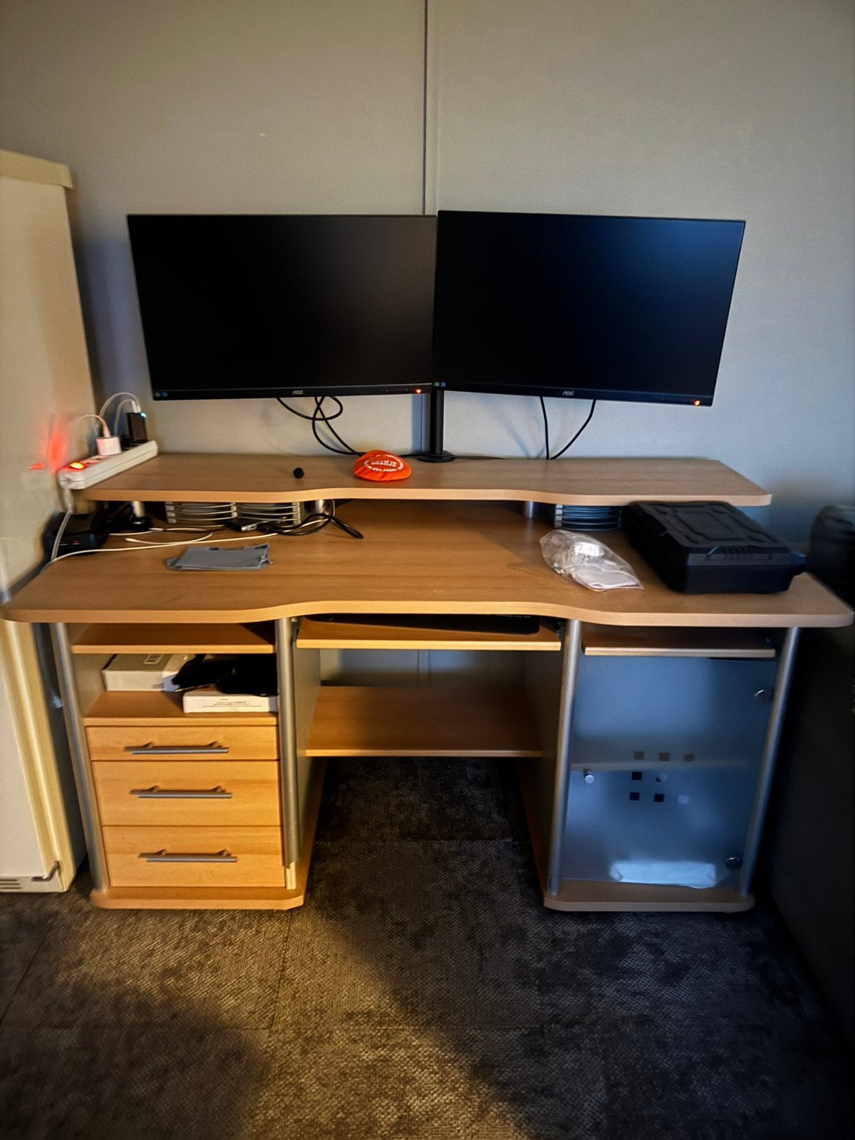 Bureau met kastjes, Ophalen, Gebruikt, Hout, Bruin