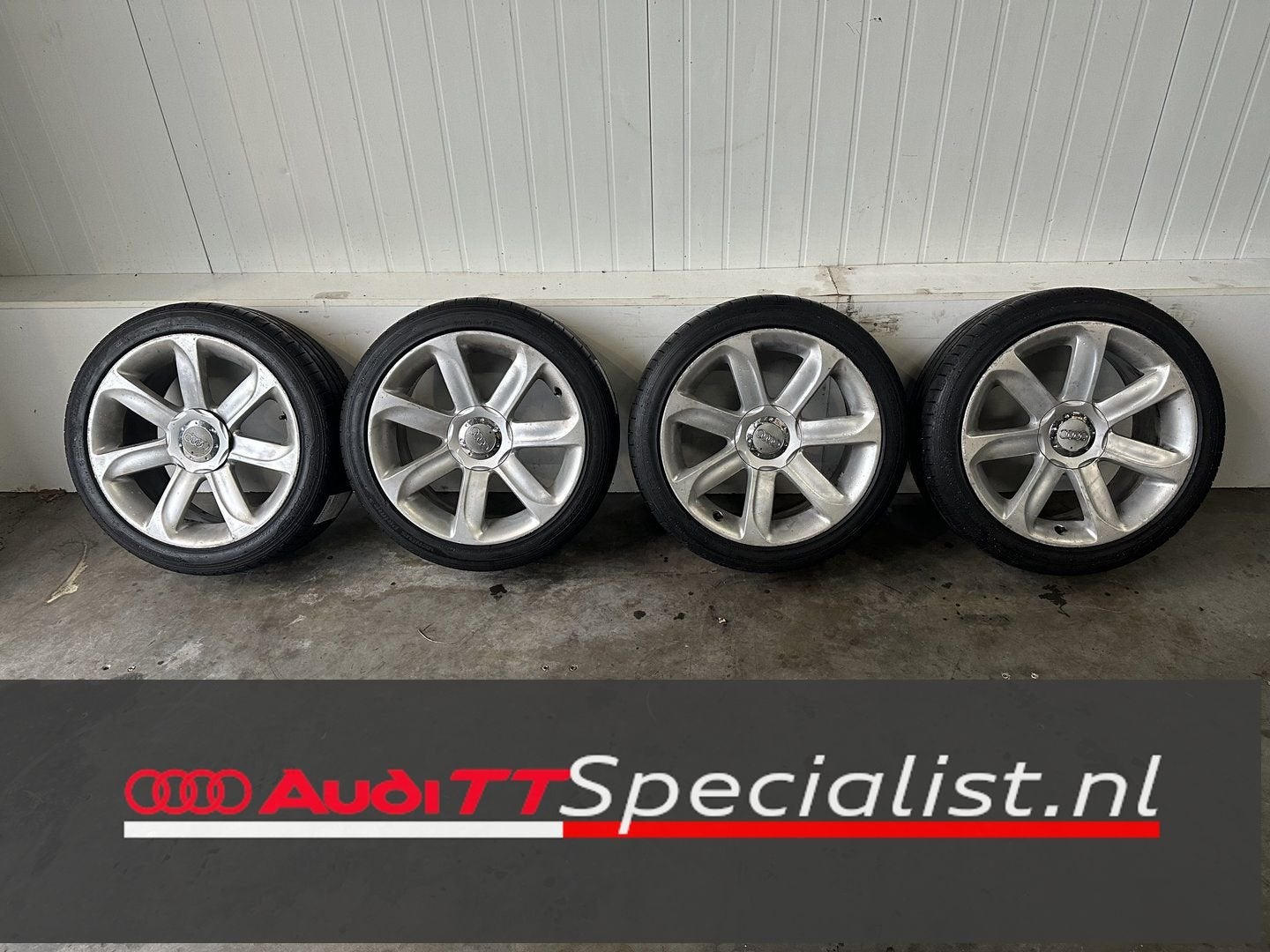 Zomerbanden set op 18" originele Turbine velgen Audi TT MK2, Ophalen, 18 inch, -, -