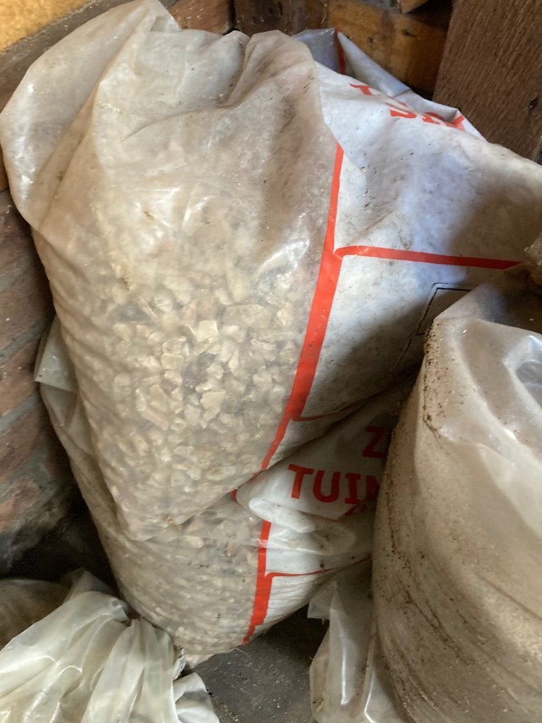 Split, Ophalen, Zo goed als nieuw, Split, Basalt