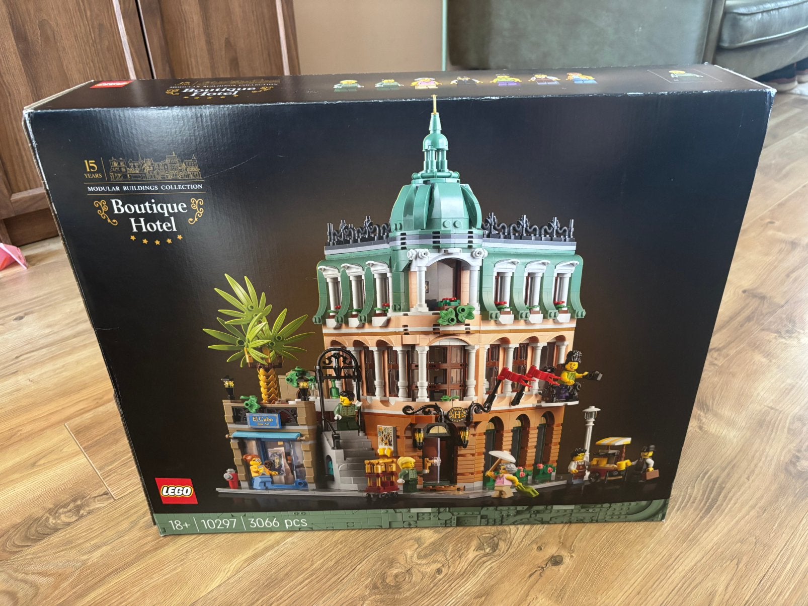 Lego Boutique Hotel 10297, Kinderen en Baby's, Speelgoed | Duplo en Lego, Ophalen, Zo goed als nieuw