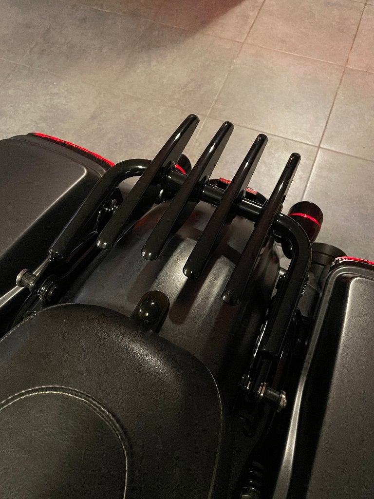 Stealth gloss black bagagerek passend op Harley-Davidson, Motoren, Onderdelen | Harley-Davidson, Rietstraat 2E, Nieuw, Ophalen of Verzenden