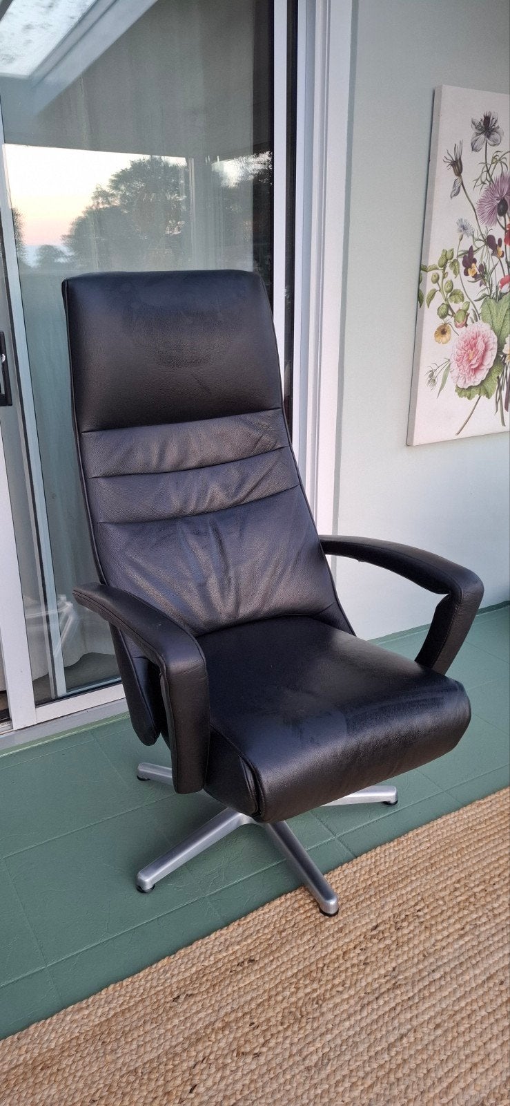 Relaxfauteuil - elektrisch verstelbaar - voor lange mensen, Ophalen, Zo goed als nieuw, Leer