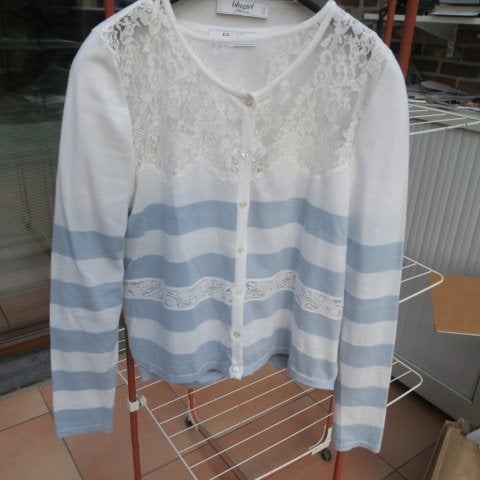 Twinsetje wit kant strepen blauw Blugirl mt 40 (it44), Maat 38/40 (M), Meerkleurig, Blugirl, Ophalen of Verzenden