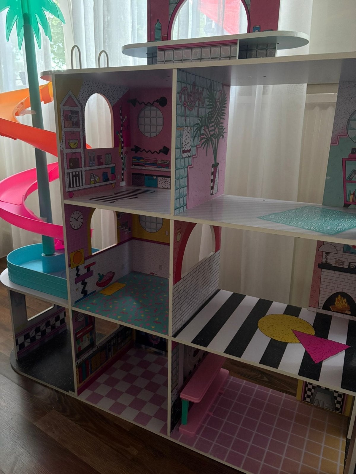 L.O.L. Surprise! Houten Poppenhuis met Meubels en Accessoire, Kinderen en Baby's, Speelgoed | Poppenhuizen, Ophalen, Zo goed als nieuw