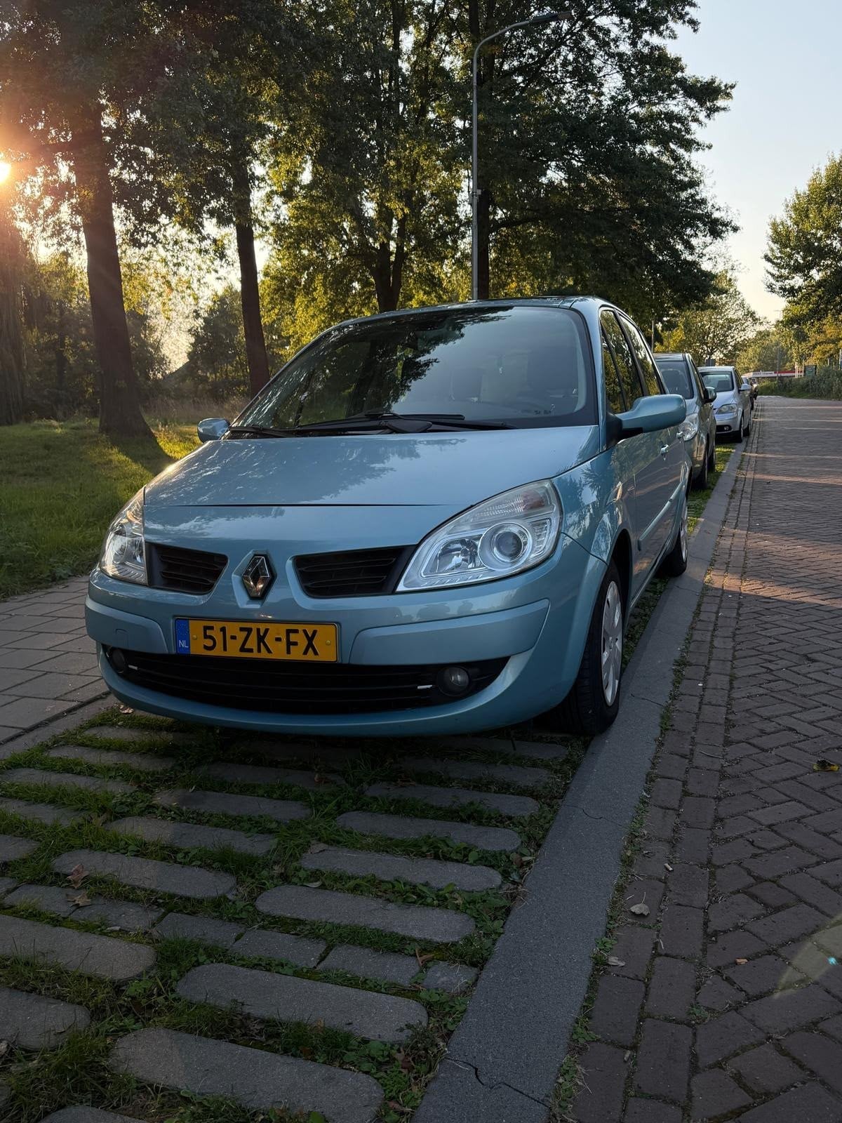 Renault Scénic 1.6 16V 82KW 2008 Blauw, Auto's, 1295 kg, 4 cilinders, Blauw, Origineel Nederlands