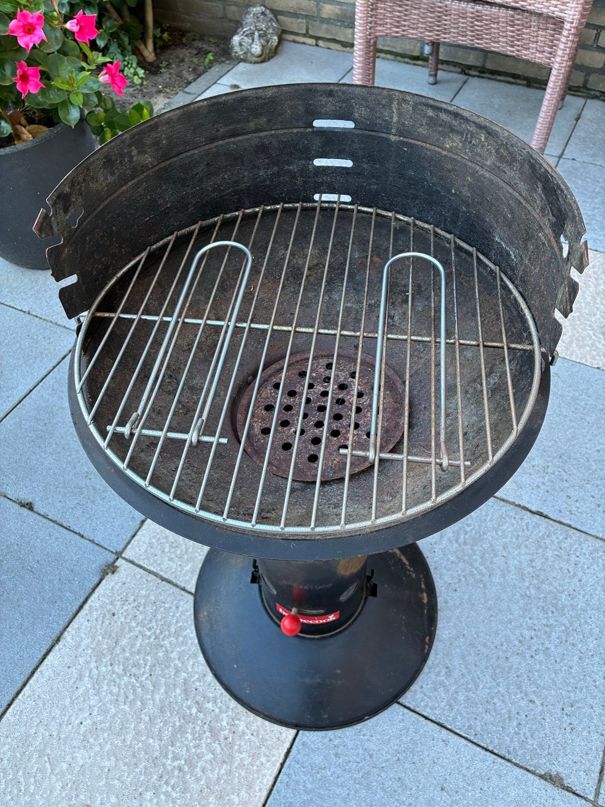 Gebruikte Barbecook houtskoolbarbecue met accessoires, Tuin en Terras, Ophalen, Gebruikt