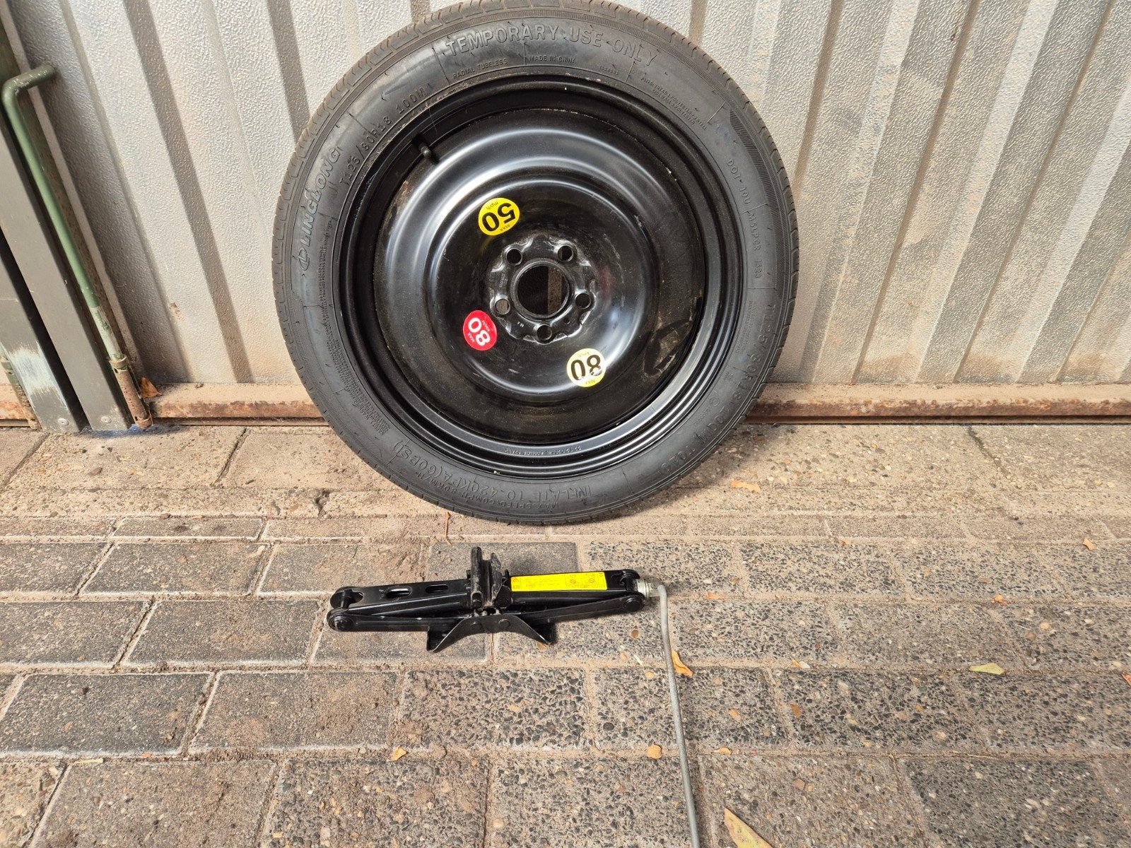 nieuwe thuiskomer voor bv Ford/Volvo/Lynck 125/80 R18, Ophalen, Nieuw