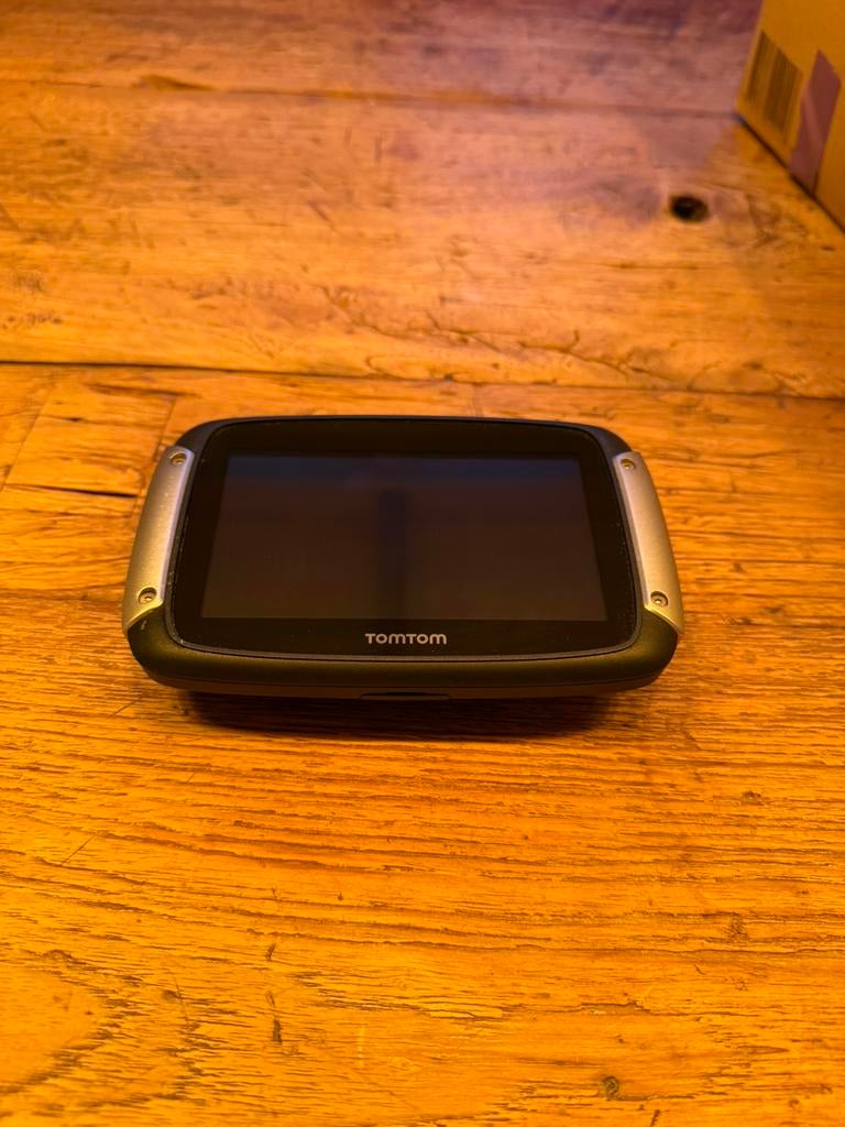 TomTom rider 40, veel navigatie voor weinig!, Verzenden, Zo goed als nieuw