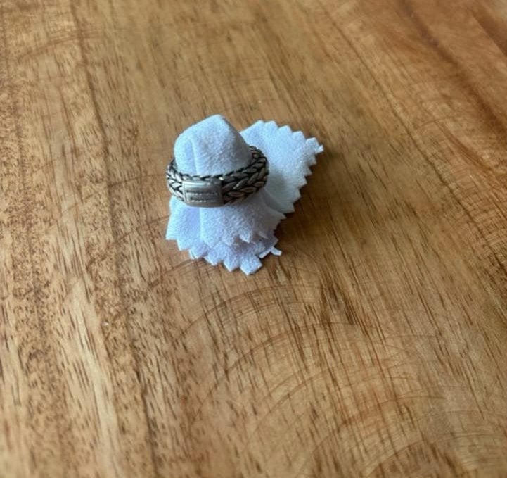 Buddha to buddha Zilveren ring met gevlochten design, Ophalen of Verzenden, Zo goed als nieuw, 17 tot 18, Dame of Heer