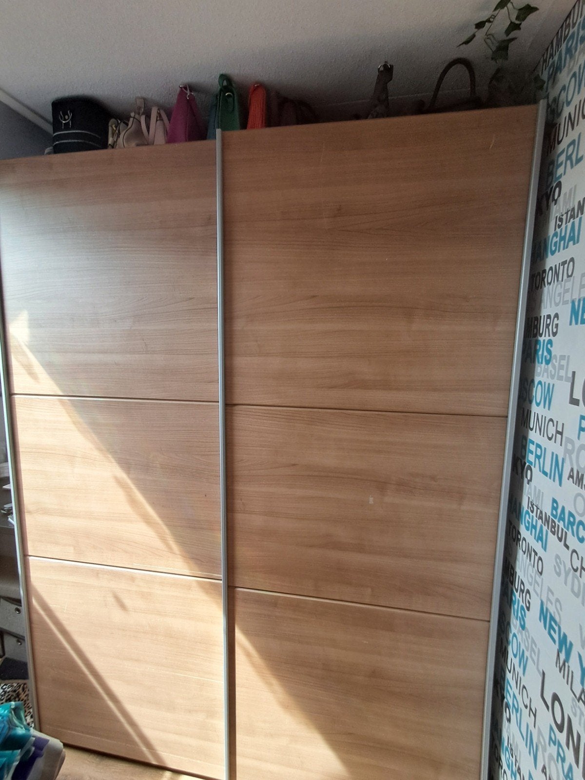 Kledingkast met schuifdeuren en planken, Ophalen, Met deur(en), Gebruikt, 200 cm of meer
