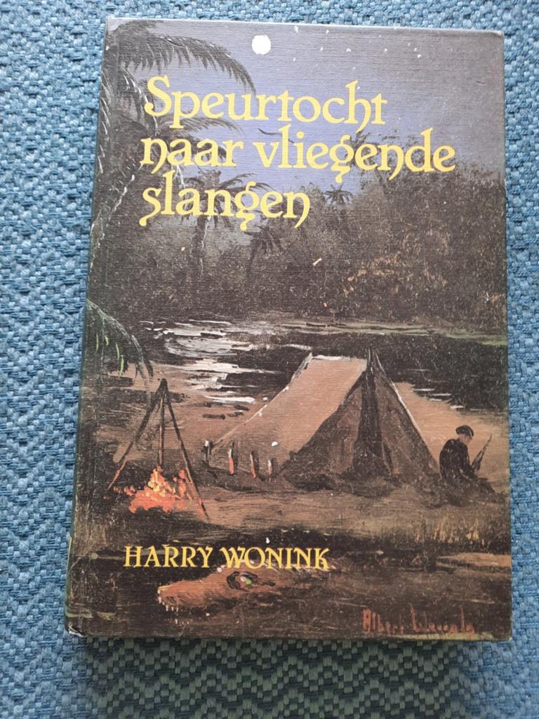 Speurtocht naar vliegende slangen - Harry Wonink (Hardcover), Ophalen of Verzenden, Gelezen, Harry Wonink