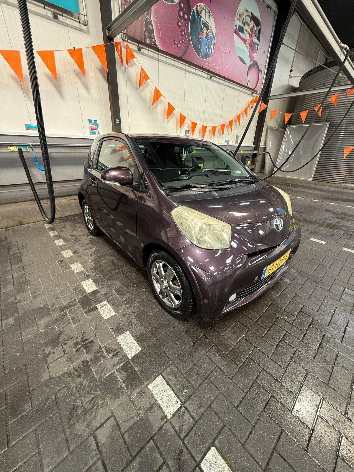 Toyota IQ 1.0 CVT 2009 [ automaatbak defect ], Auto's, Toyota, Overige kleuren, 4 stoelen, 68 pk, Origineel Nederlands