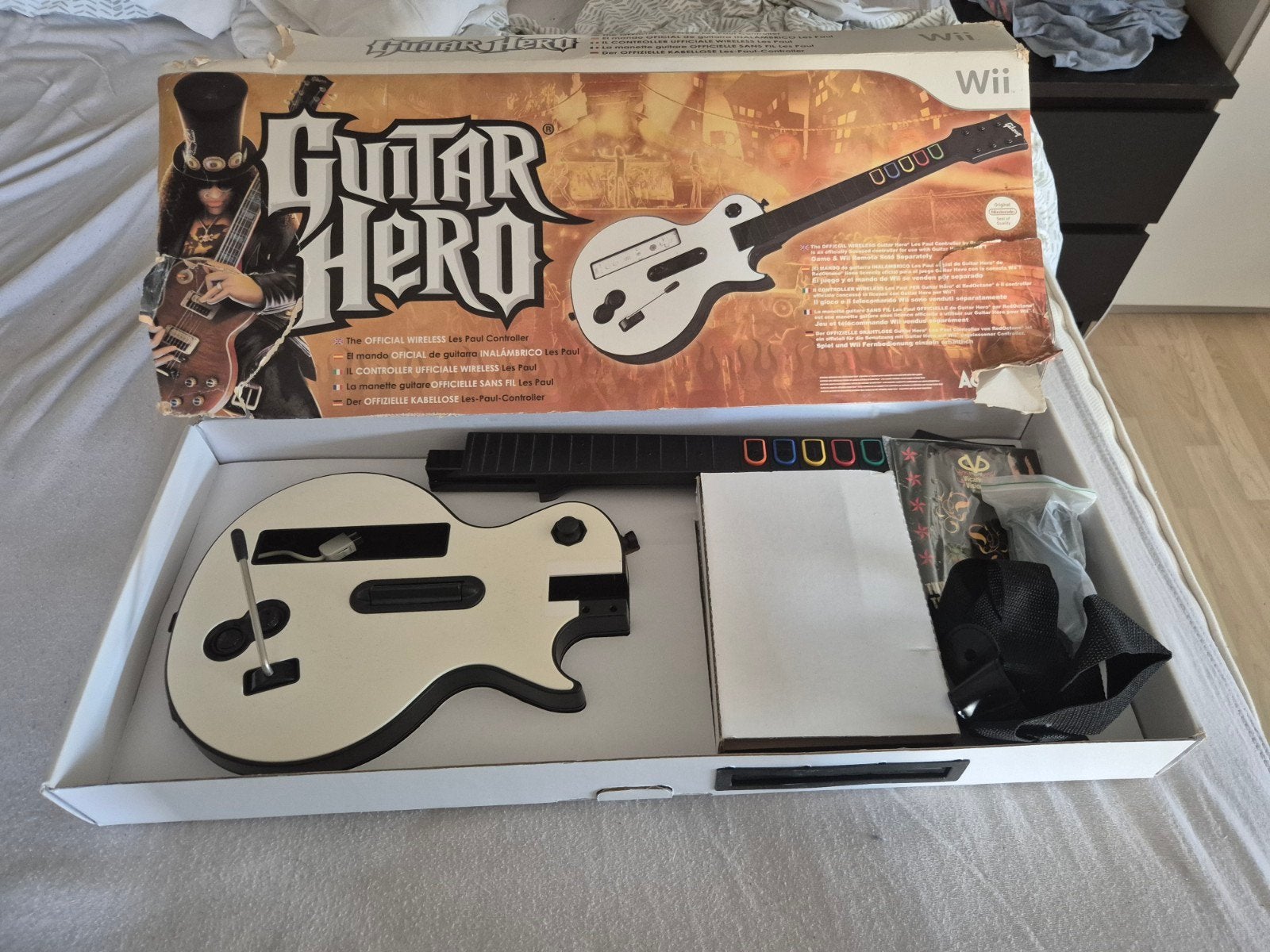 Guitar Hero Les Paul Controller voor Wii - Wit, Spelcomputers en Games, Spelcomputers | Nintendo Wii, Gebruikt, Zonder controller