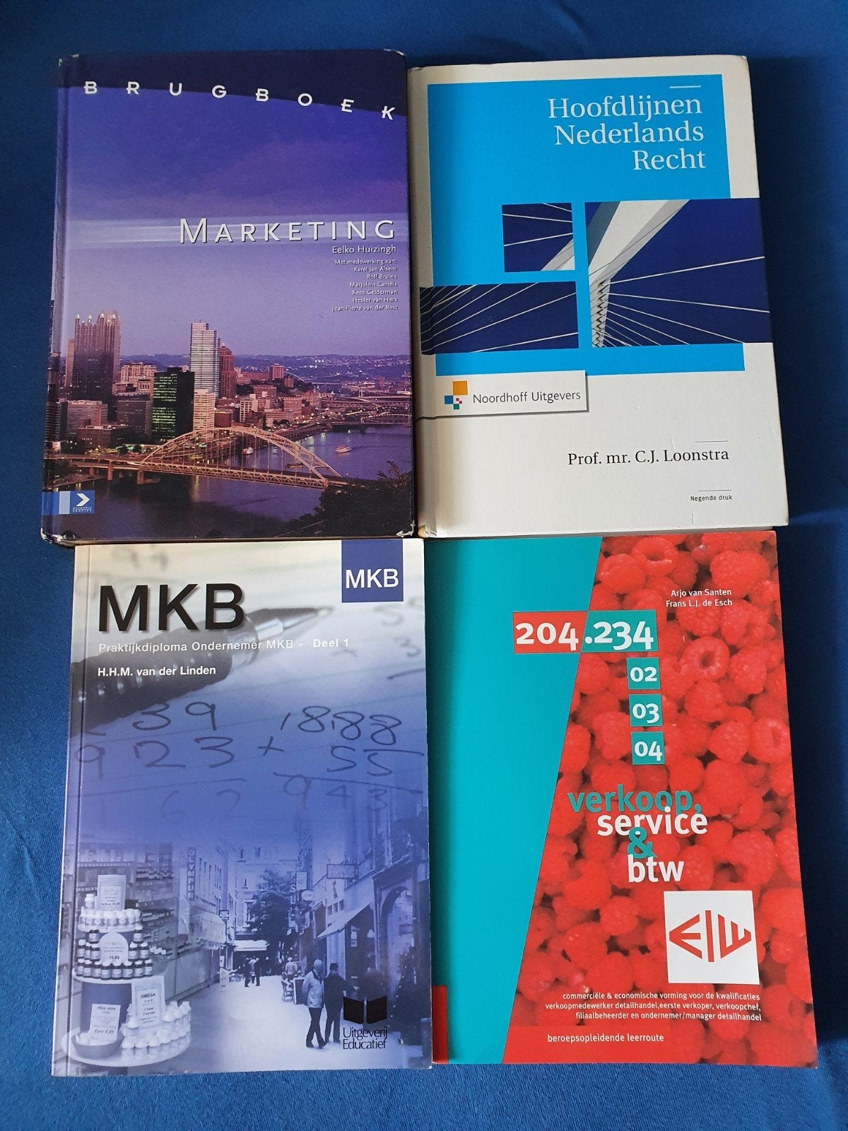 Diverse studieboeken. Marketing, recht, verkopen, ondernemen, Ophalen of Verzenden, Zo goed als nieuw