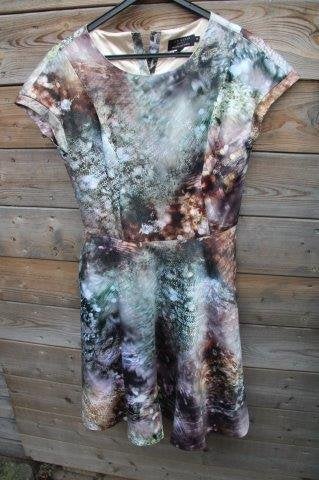 Jurk gekleurd Ted Baker mt 4 (S) Vaste prijs, Overige kleuren, Ophalen of Verzenden, Zo goed als nieuw, Knielengte