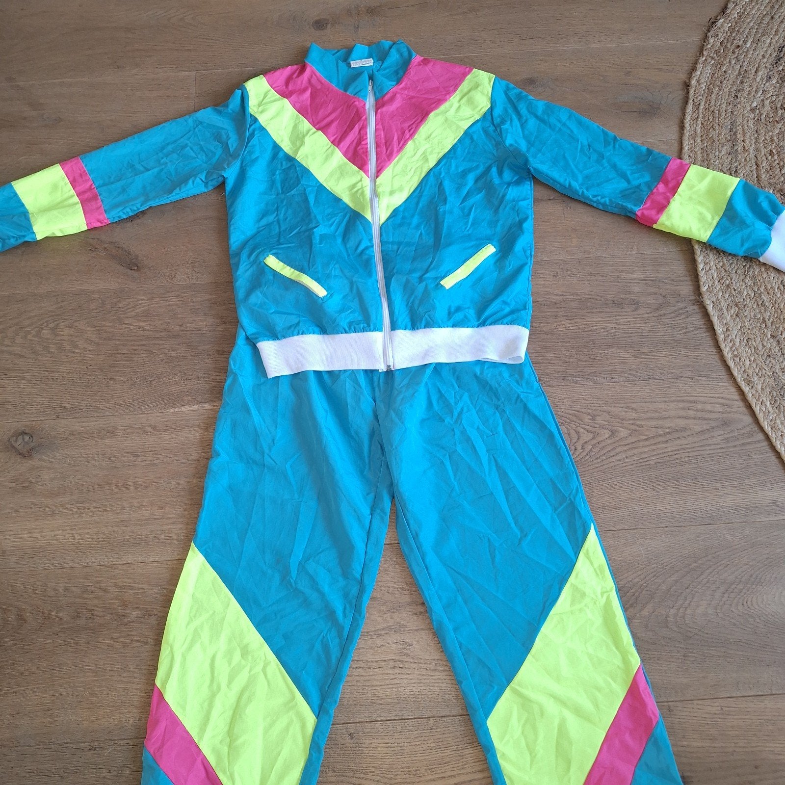 fout trainingspak 80's 90's gabber disco M, Kleding | Dames, Carnavalskleding en Feestkleding, Maat 38/40 (M), Boland, Ophalen of Verzenden