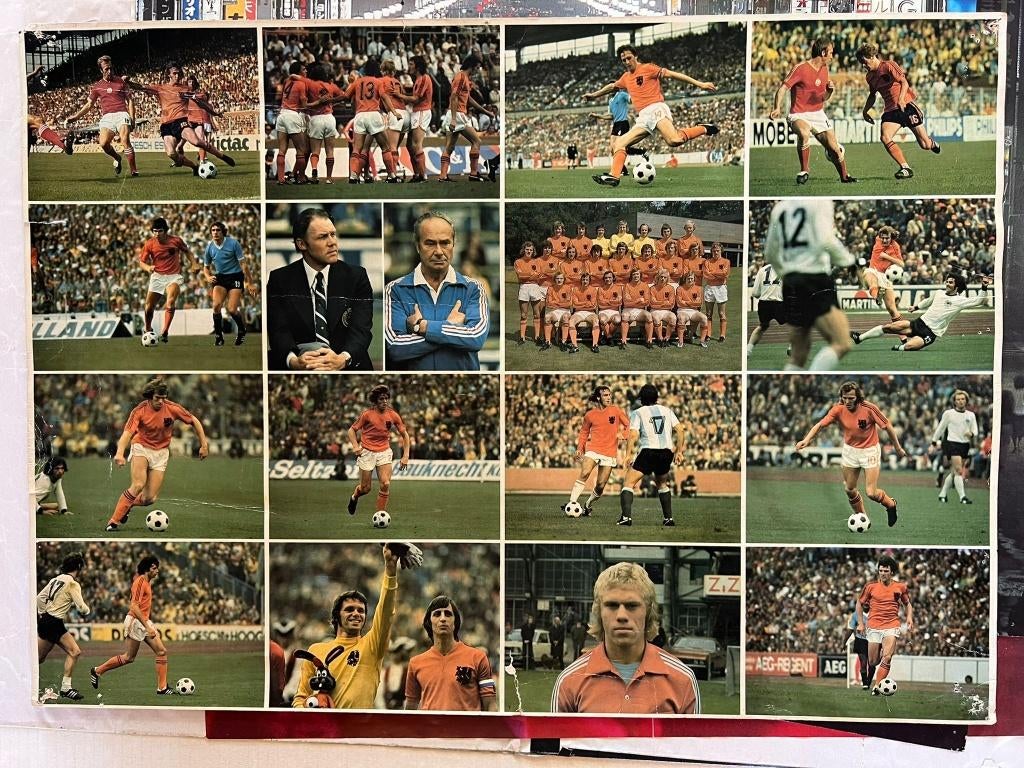 poster Nederlands elftal WK 74 oranje ansichtkaarten mozaïek, Ophalen of Verzenden, Gebruikt, Overige binnenlandse clubs, Poster, Plaatje of Sticker