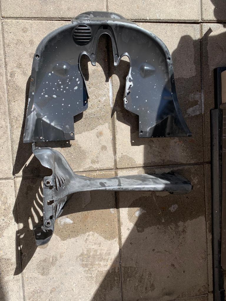 Gilera fuoco 500 front onderkap, Ophalen of Verzenden, Rechthoekig