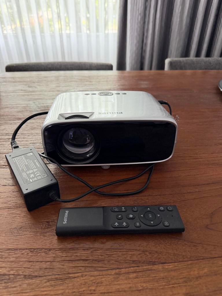 Philips NeoPix Ultra 2 Beamer - Full HD Projector, Ophalen of Verzenden, Zo goed als nieuw, LED, Full HD (1080)