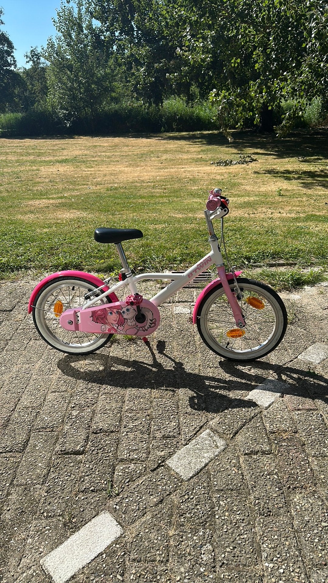 Roze Meisjesfiets van Decathlon BTWIN, Ophalen, Handrem, Zo goed als nieuw, Schijfrem