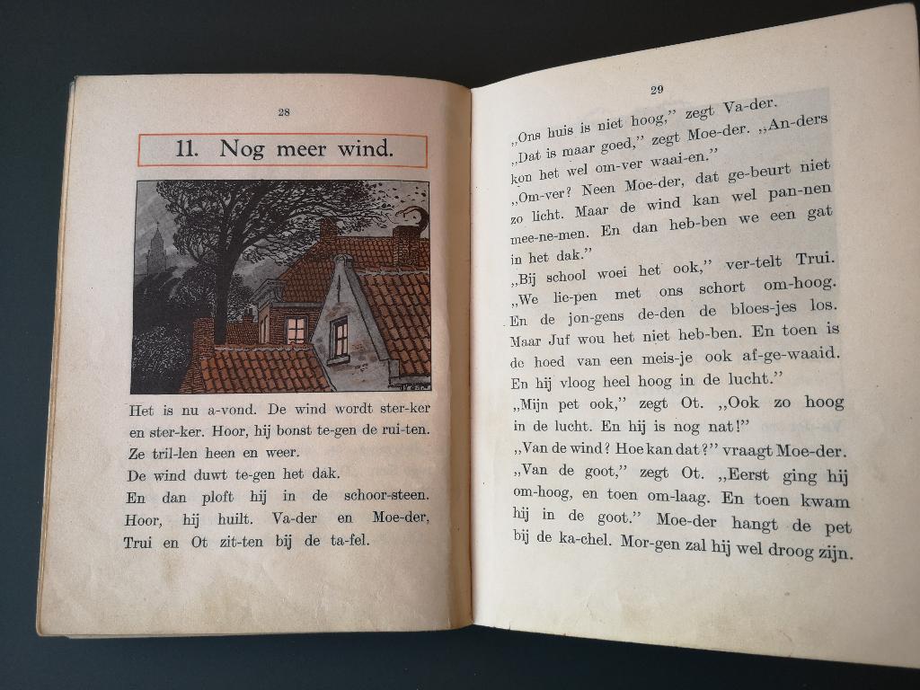 Nog bij moeder, illustraties C. Jetses, Verzamelen, Ophalen of Verzenden, Zo goed als nieuw