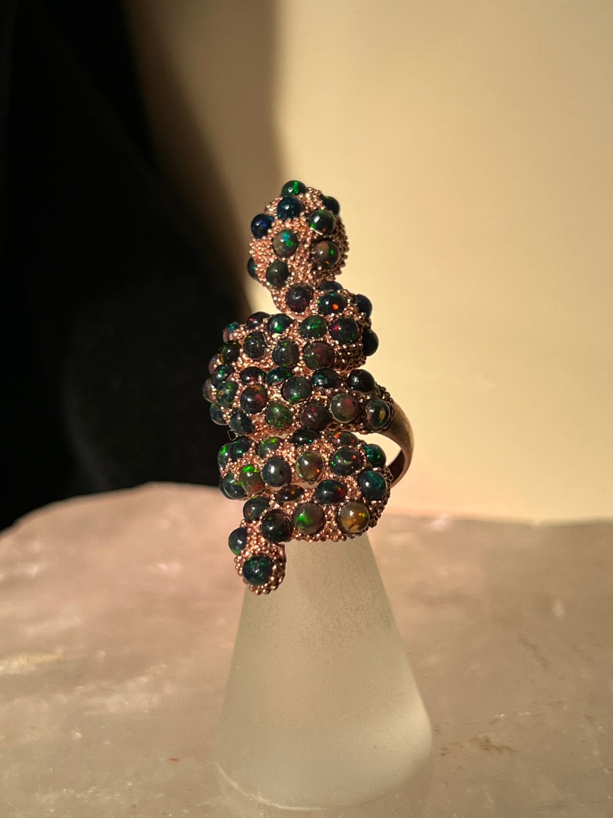 Edelopaal opaal zwart slang totem beschermt geluk eyecather, Sieraden, Tassen en Uiterlijk, Ringen, Nieuw, Ophalen of Verzenden
