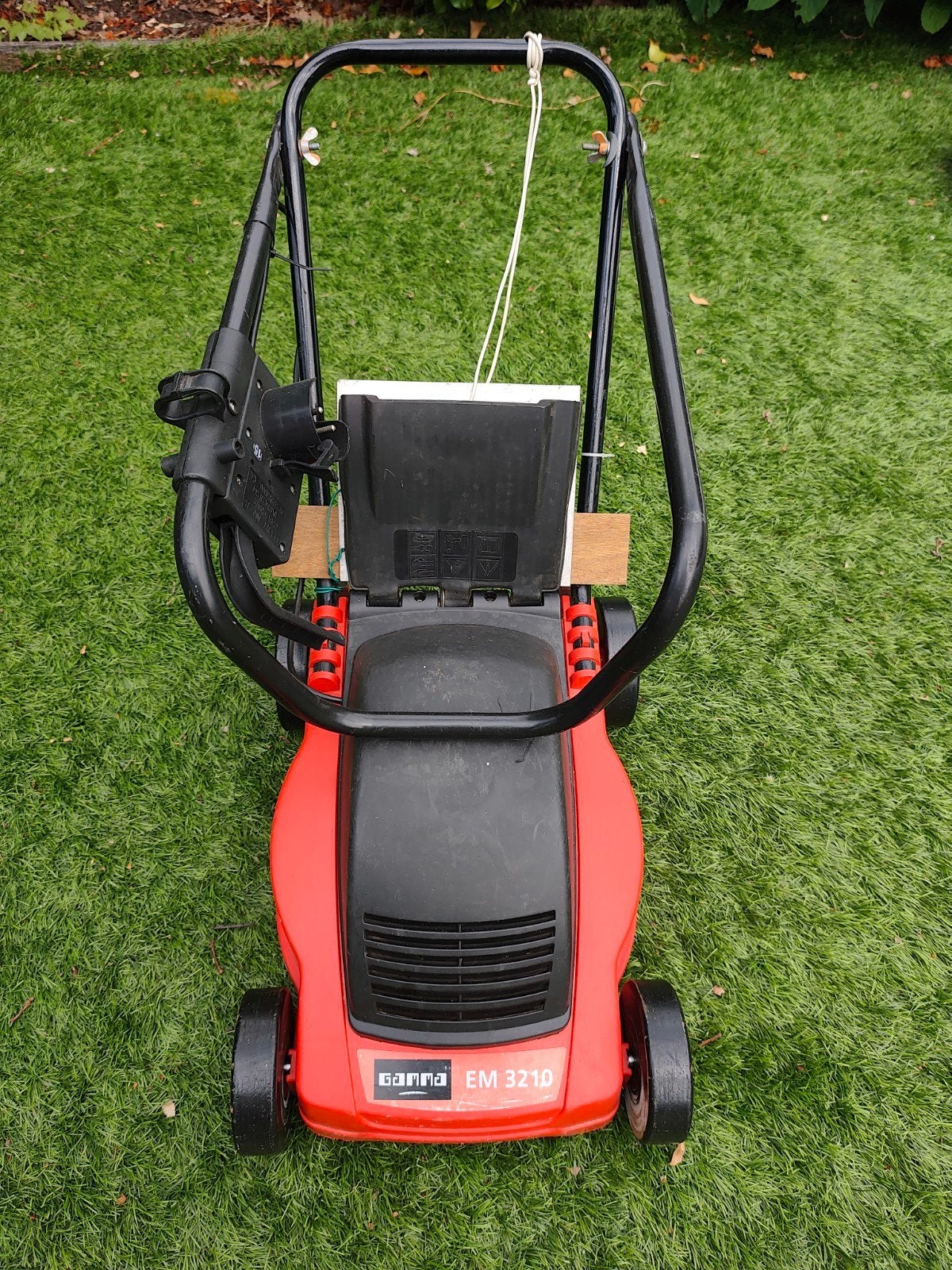 Grasmaaier Gamma EM 3210 - Elektrisch, compact en licht, Ophalen, Cirkelmaaier, Gebruikt, Elektrische grasmaaier