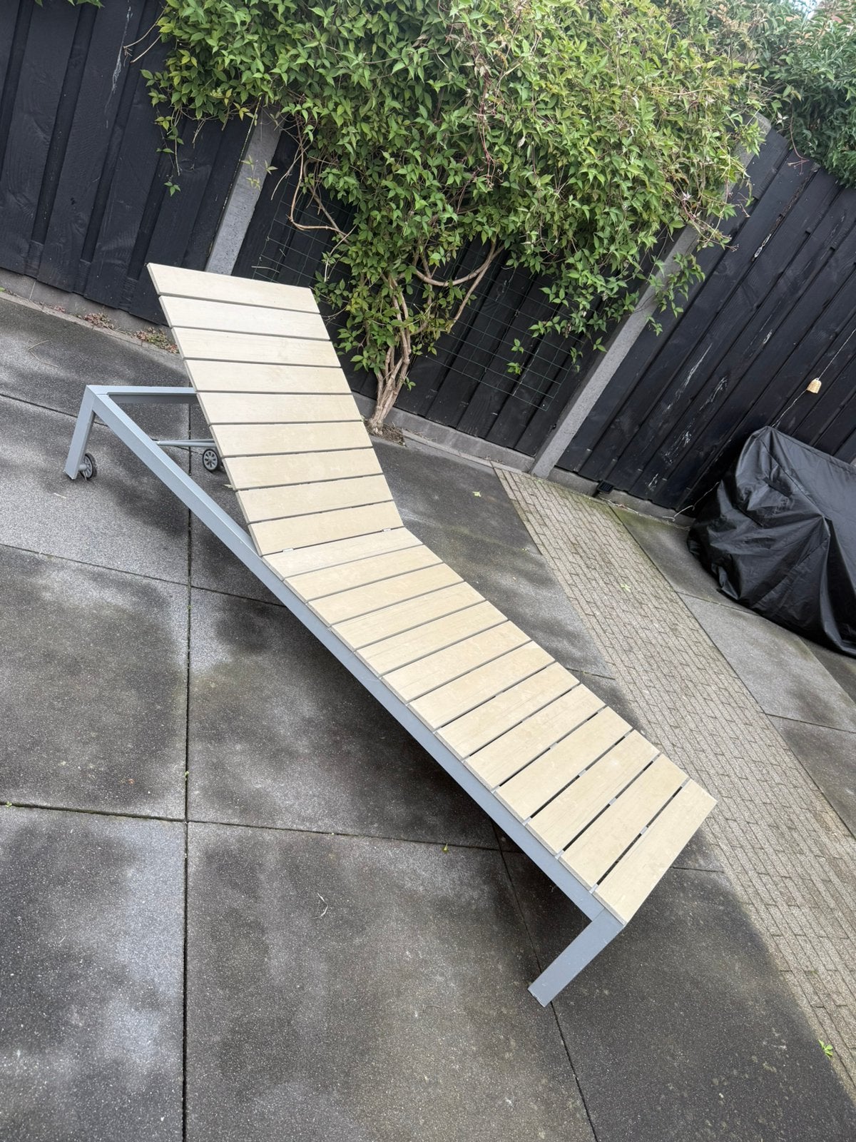Ikea falster ligbed op wielen incl matras, Tuin en Terras, Ophalen, Gebruikt