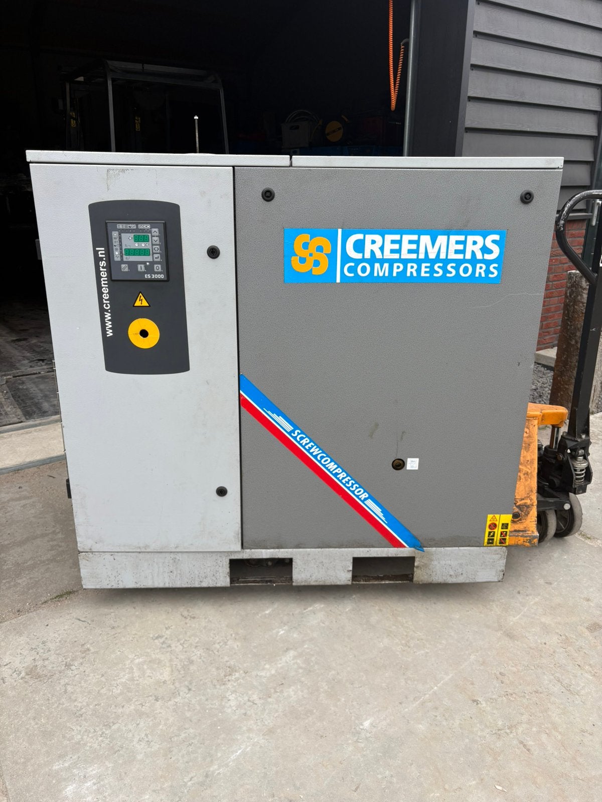 Creemers Schroefcompressoren, Ophalen, Geluidgedempt, Gebruikt, 800 liter/min of meer