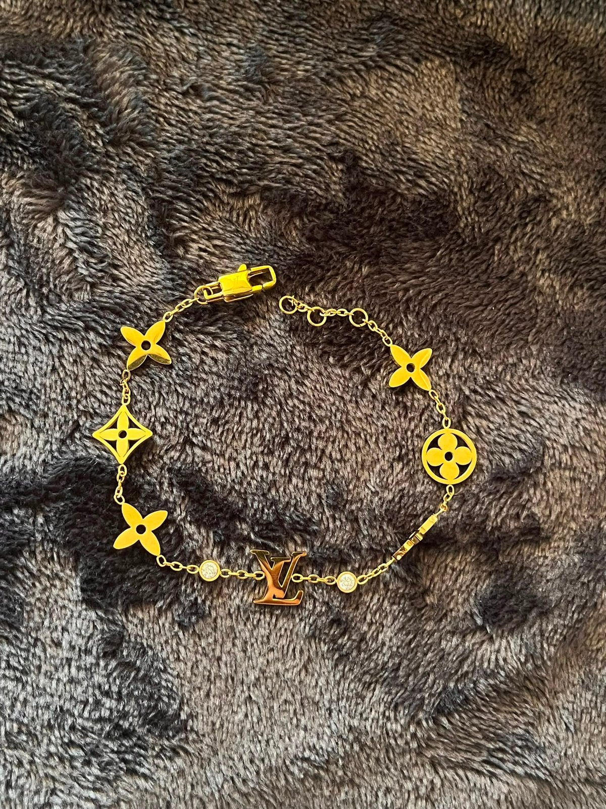 LV bracelets | LV armbanden, Ophalen, Nieuw, Met edelsteen, Overige kleuren
