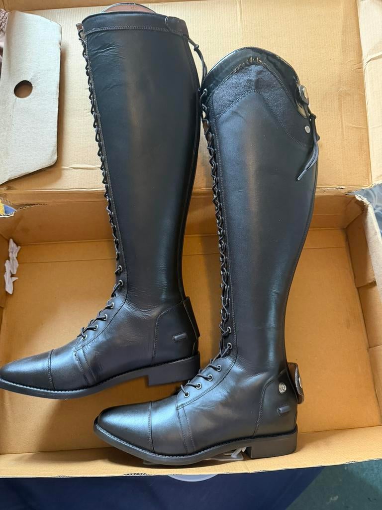 Nieuwe dressuur laarzen donkerbruin leer, Ophalen of Verzenden, Zo goed als nieuw, Dressuur, Schoeisel