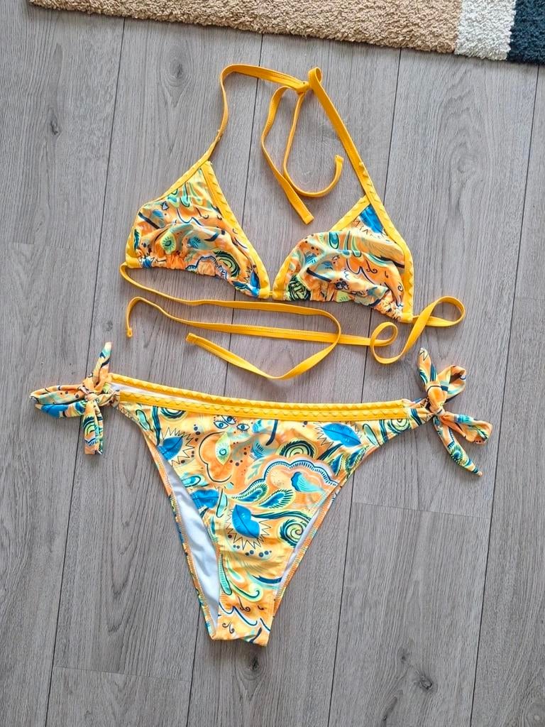 Bikini maat 48, Kleding | Dames, Badmode en Zwemkleding, Ophalen of Verzenden, Zo goed als nieuw, Bikini