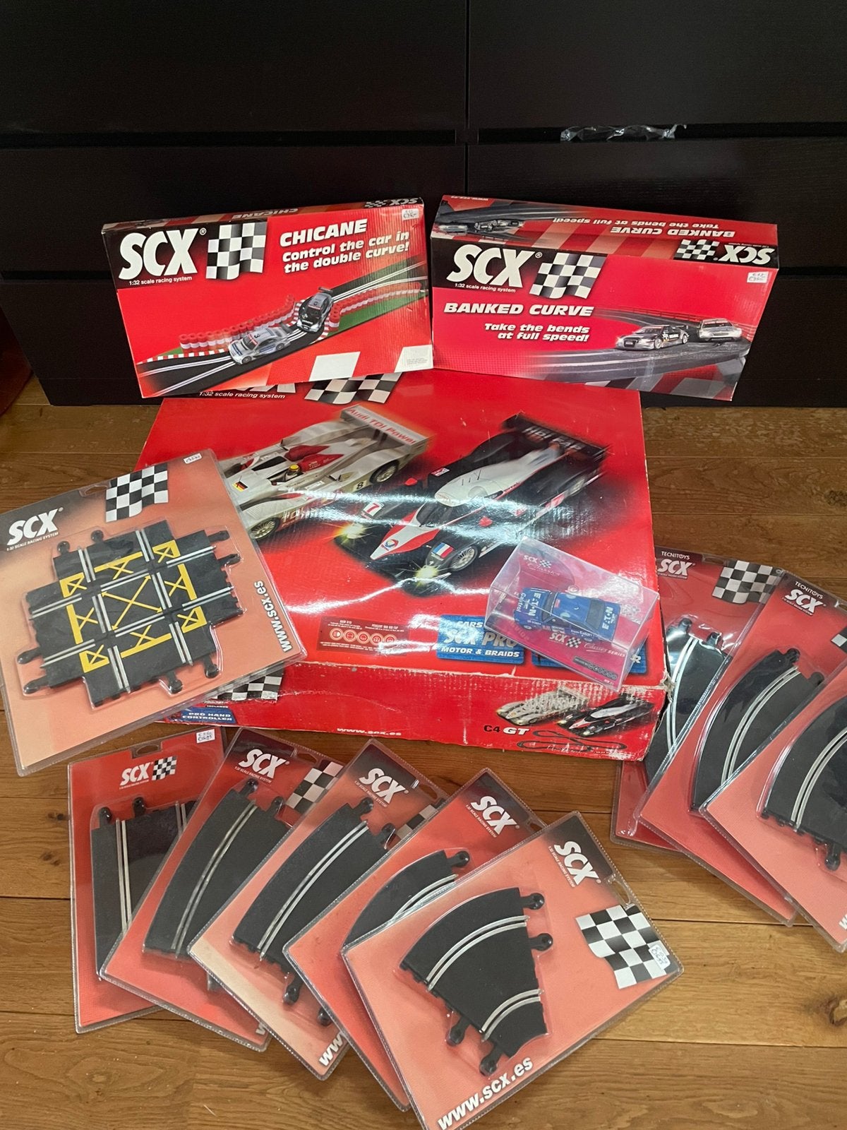 SCX C4 GT Racebaan 1:32 | extra baandelen | Ford Escort MKII, Elektrisch, Ophalen, Overige merken, Racebaan