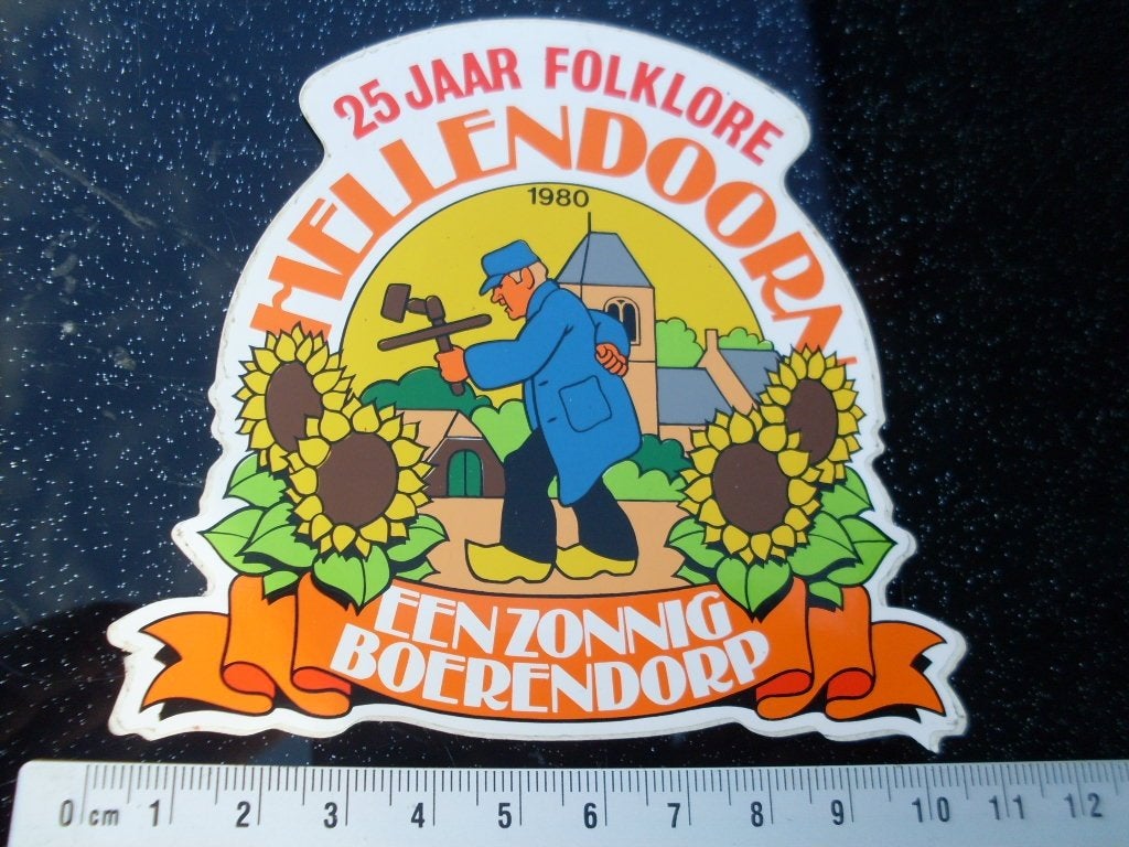 sticker 25 jaar folklore hellendoorn een zonnig boerendorp, Verzenden, Zo goed als nieuw, Overige typen