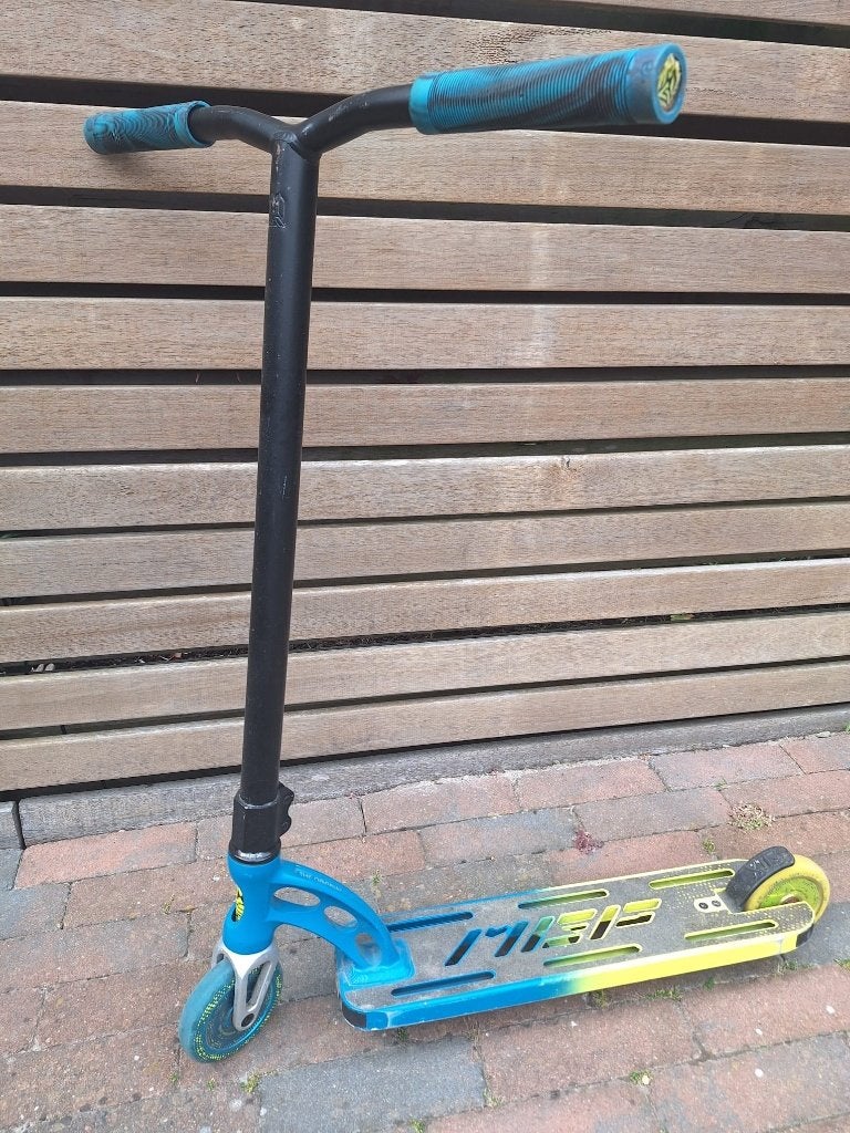 Mgp stuntstep vx7, Fietsen en Brommers, Steps, Ophalen, Gebruikt, Gewone step, MGP