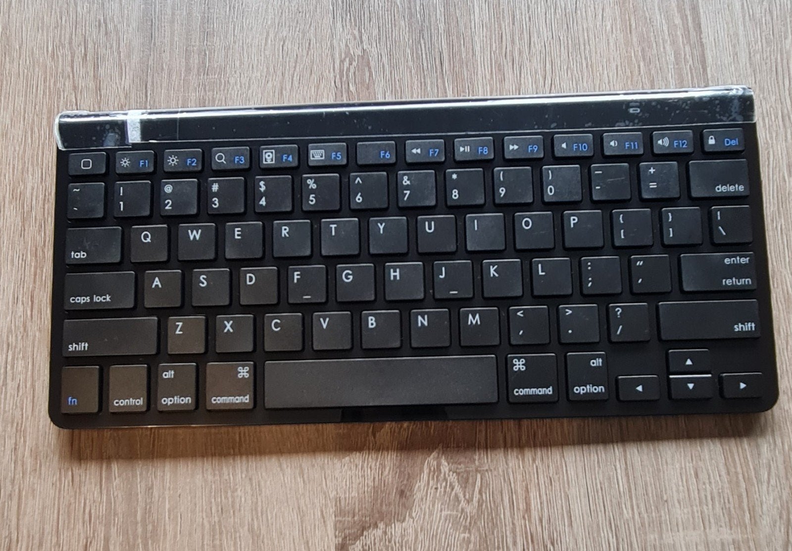 Draadloos toetsenbord met USB-ontvanger, Draadloze ontvanger, Onbekend, Ophalen of Verzenden, Zo goed als nieuw