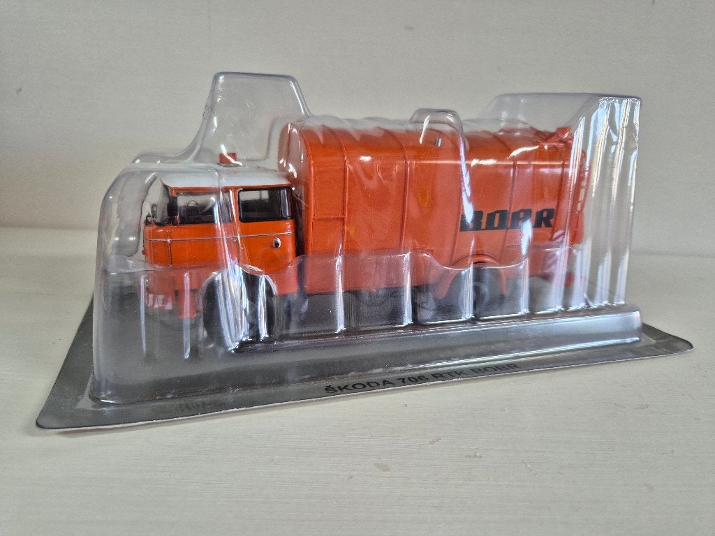 Skoda 706 RTK - vuilniswagen - vrachtwagen - 1/43, Ophalen of Verzenden, Nieuw, Bus of Vrachtwagen, Overige merken