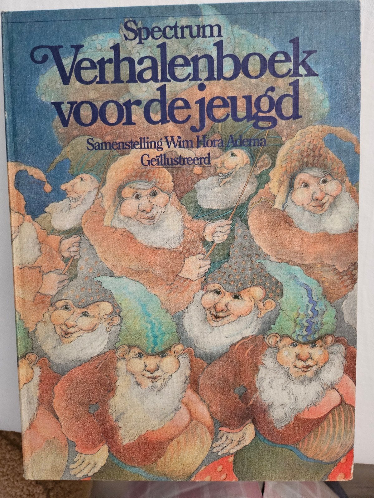 Spectrum Verhalenboek voor de jeugd - Wim Hora Adema, Boeken, Ophalen of Verzenden, Gelezen