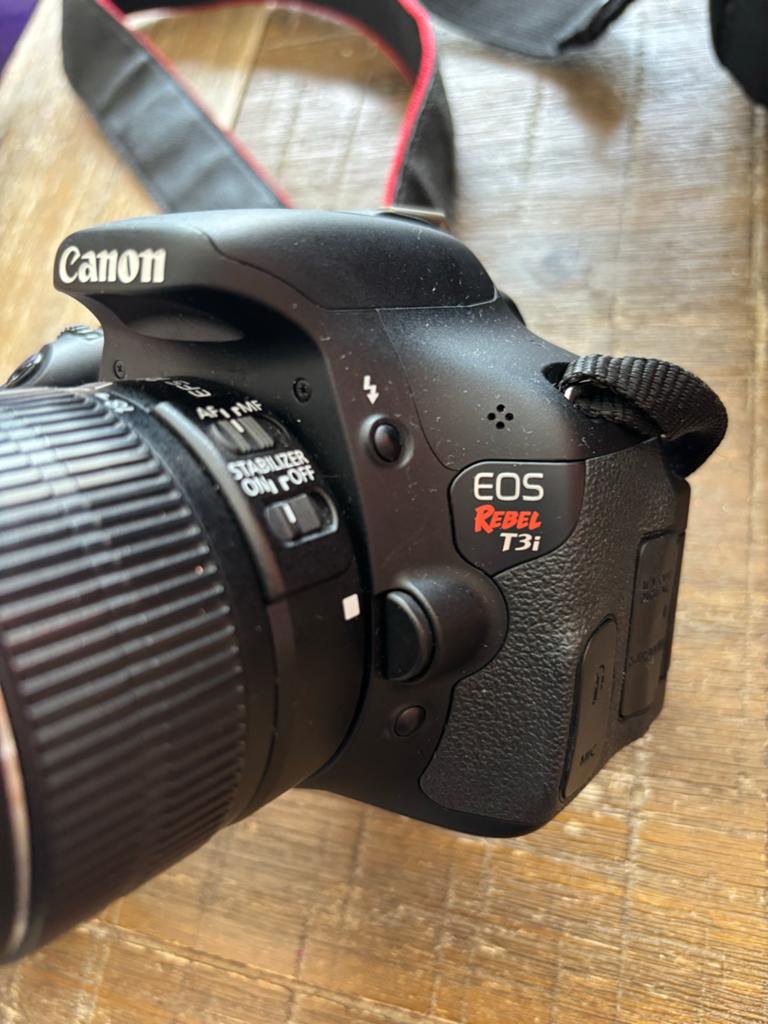 Canon EOS Rebel T3i Spiegelreflexcamera met 18-55mm lens, Audio, Tv en Foto, Fotocamera's Digitaal, Spiegelreflex, Canon, Ophalen of Verzenden