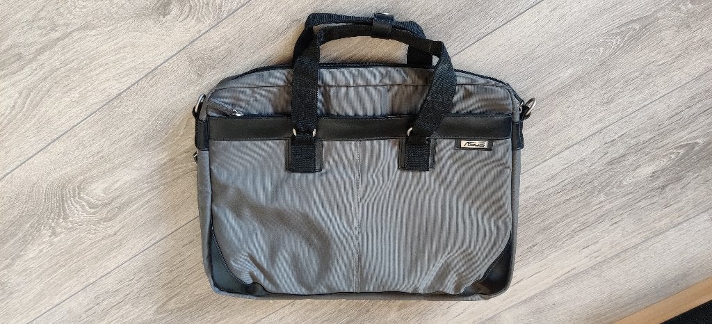 Asus Laptoptas 38x28 cm voor mini laptop, Computers en Software, Laptoptassen, Ophalen, 15 inch, Zo goed als nieuw, Schoudertas