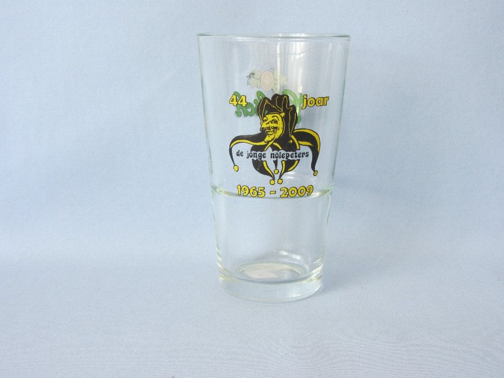 diverse schout stapelglazen met logo 9, Ophalen of Verzenden, Zo goed als nieuw, Glas of Glazen, Overige merken