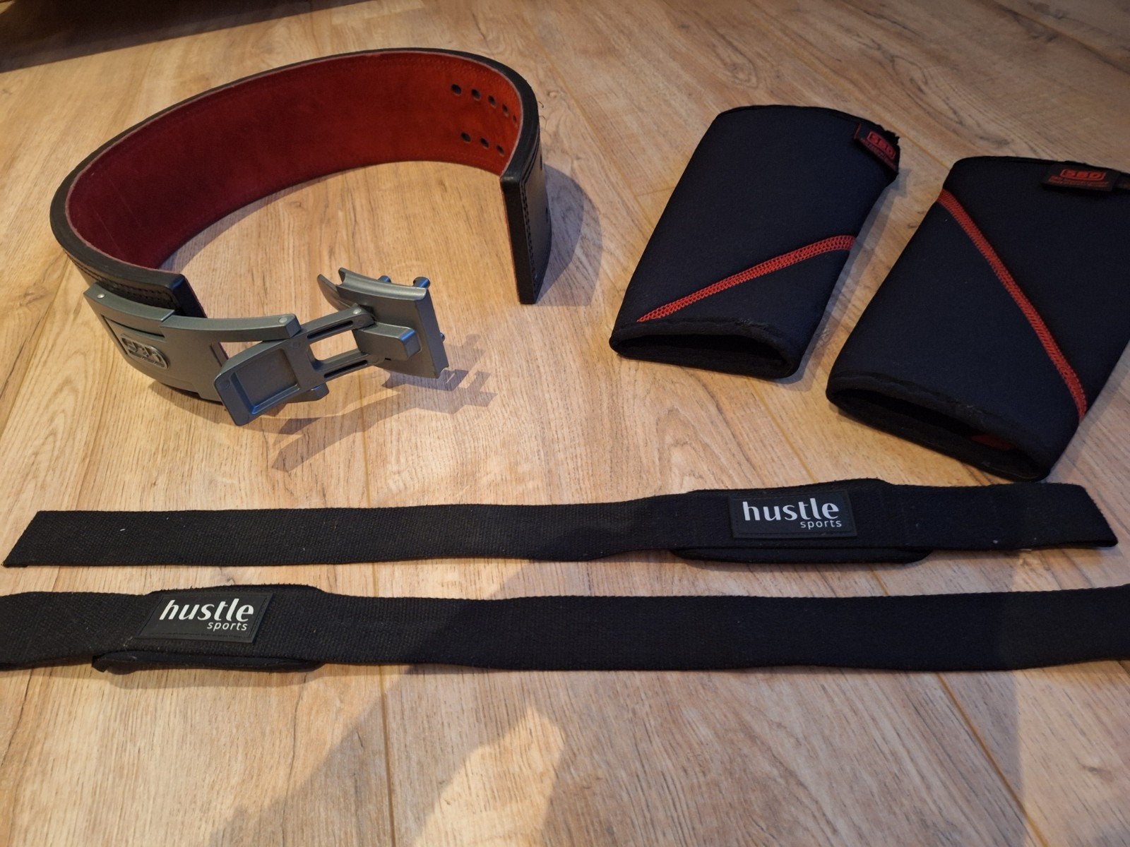 Powerlifting riem, lifting straps en knie sleeves, Ophalen of Verzenden