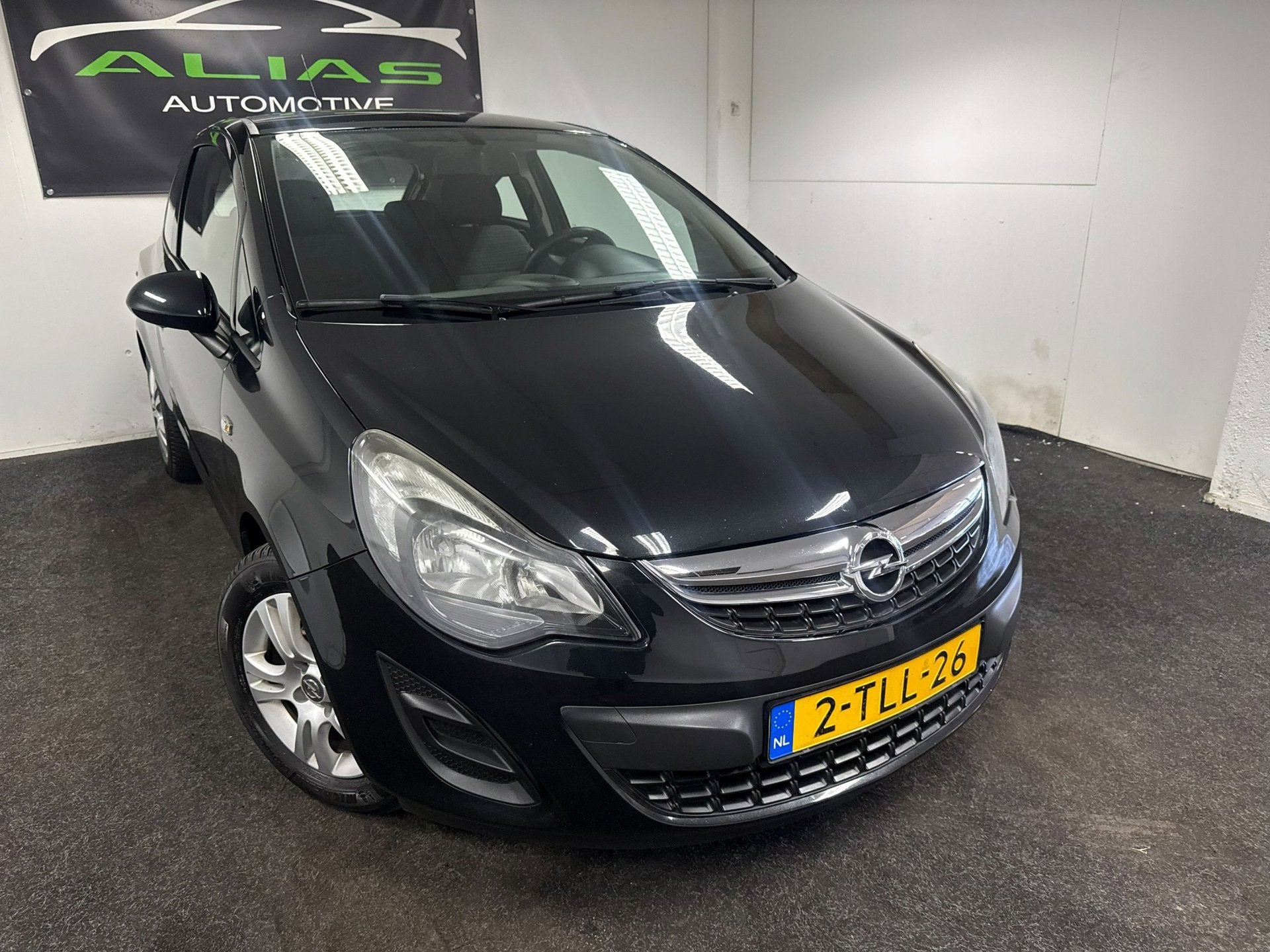 Opel Corsa 1.2-16V Berlin - Trekhaak - Start/Stop - Airco -, Auto's, Voorwielaandrijving, Zwart, Origineel Nederlands, Bedrijf