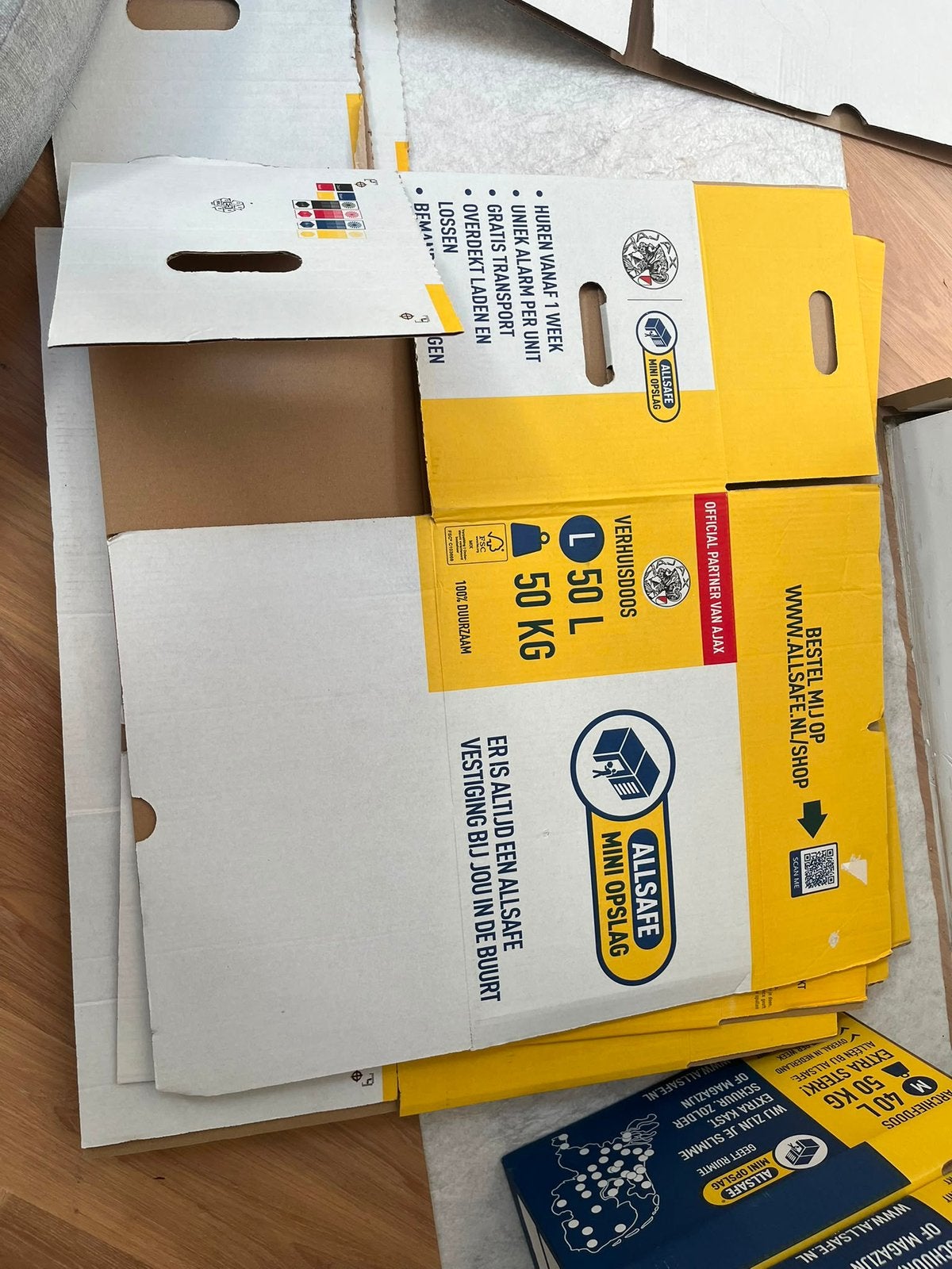 22 verhuisdozen, Ophalen, 50 tot 75 cm, Minder dan 40 cm, 35 tot 50 cm