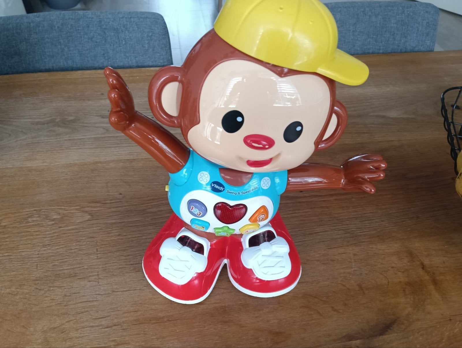 v tech swing en speelaap, Ophalen of Verzenden, Zo goed als nieuw, 6 maanden tot 2 jaar